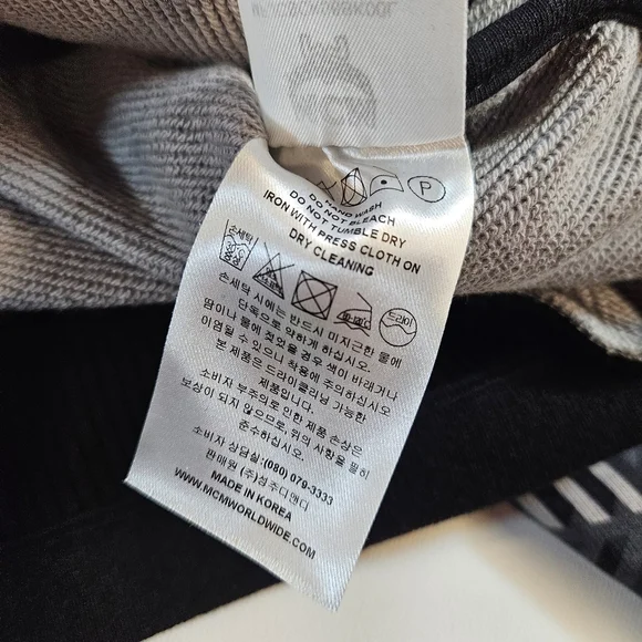 $650 MCM Women's Black Red Monogram MCM Logo Print Track Jacket Large - Picture 9 of 12